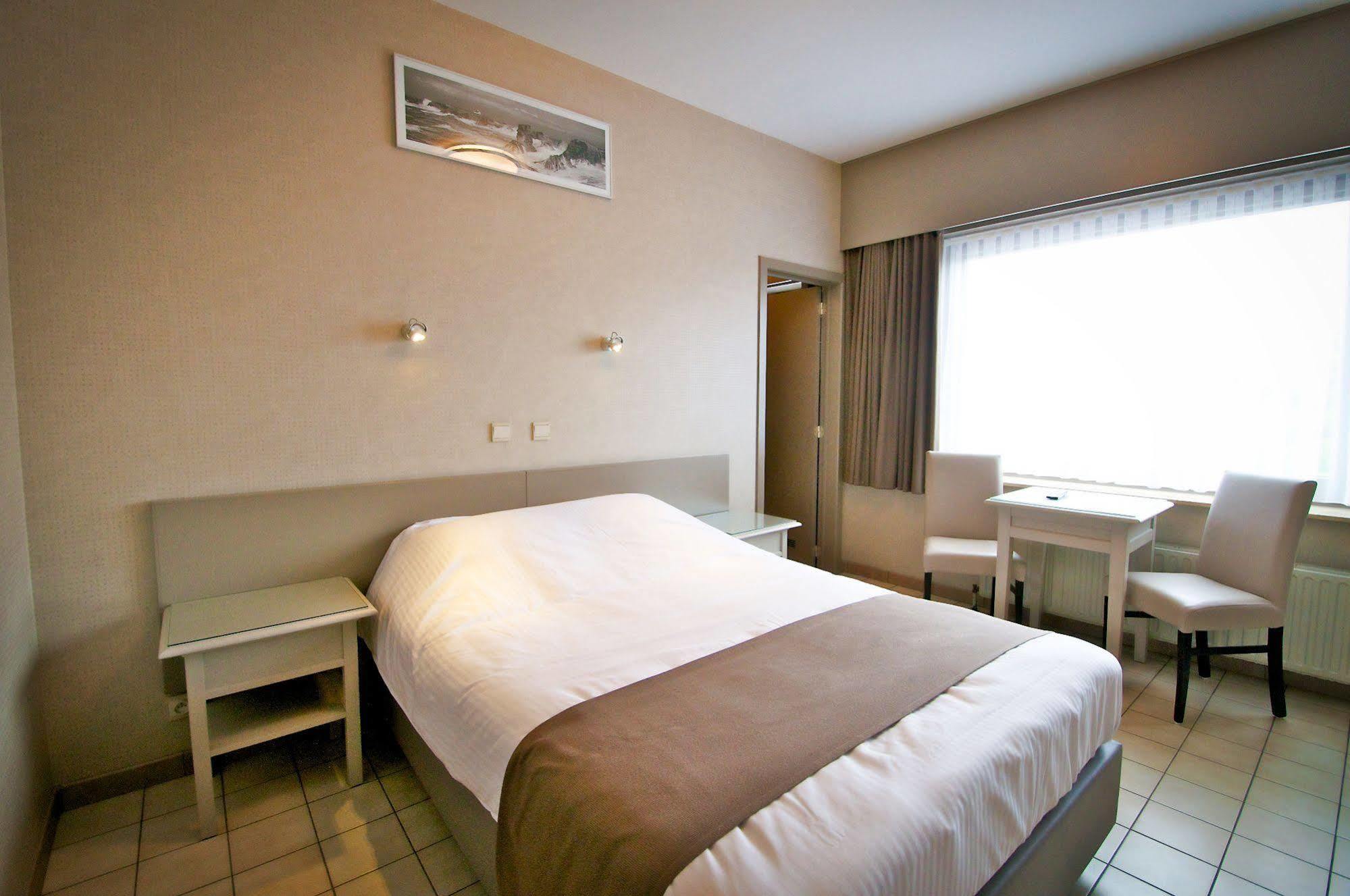 Hotel De Golf Bredene Exterior foto